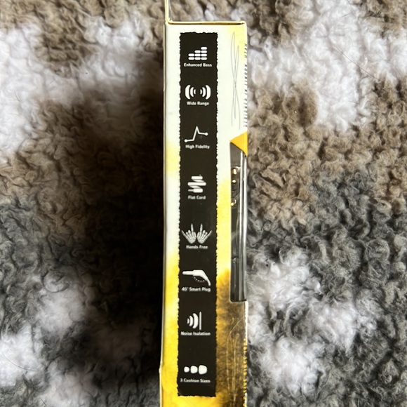 Ear buds - Picture 3 of 3